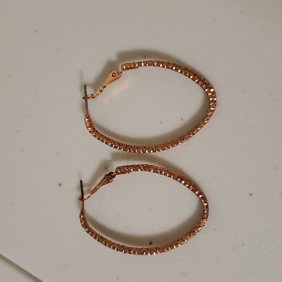 not sure Jewelry - Copper color oval hoop clasp earrings